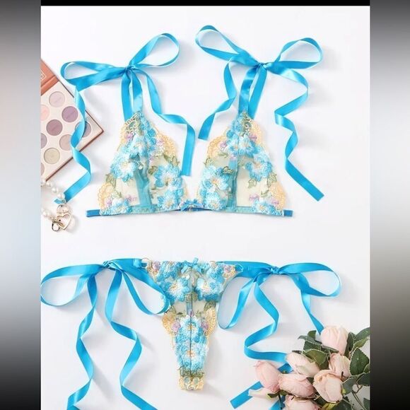 new, blue lace bra and thong set and ribbons to close - Picture 2 of 16